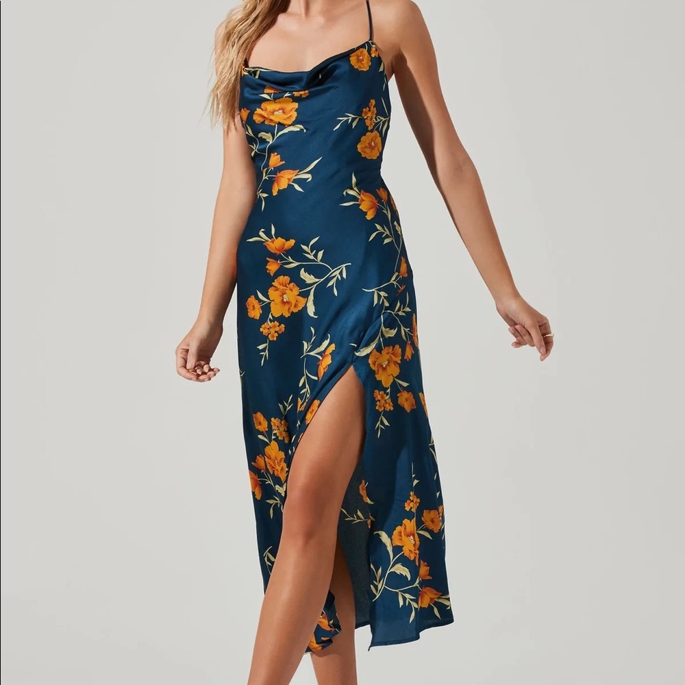 ASTR the label gaia midi dress